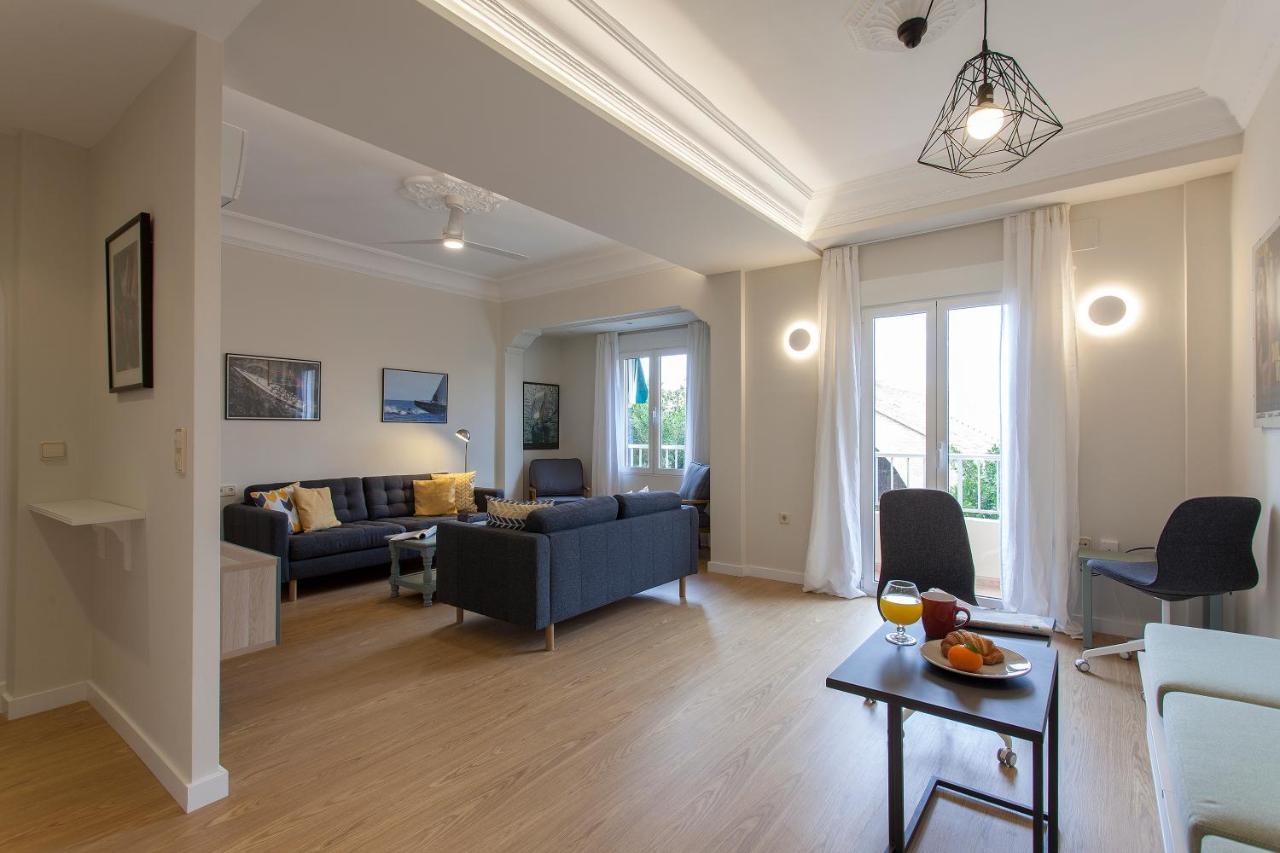 Apartment Near The Marina, Valencia Eksteriør billede