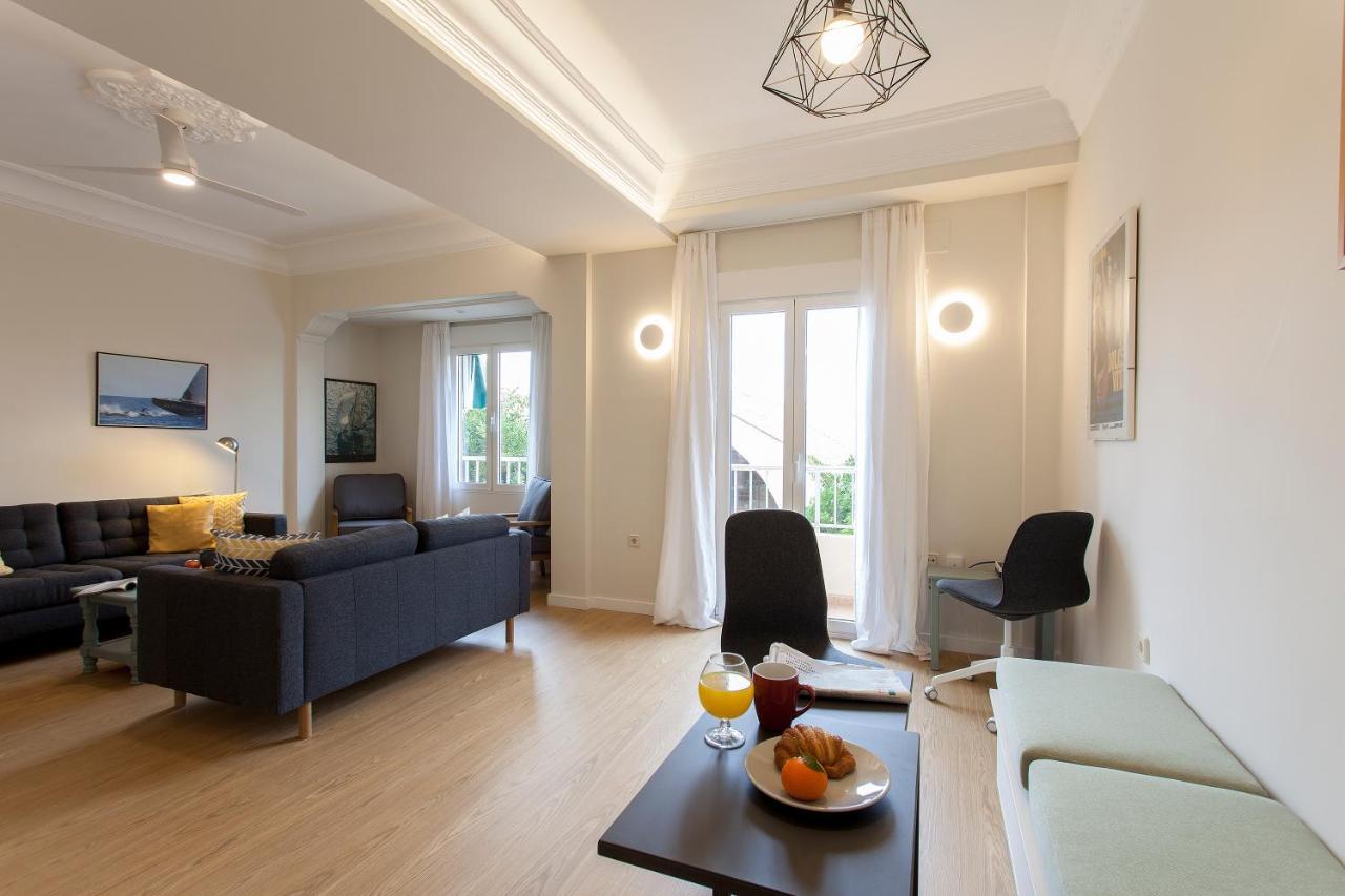 Apartment Near The Marina, Valencia Eksteriør billede