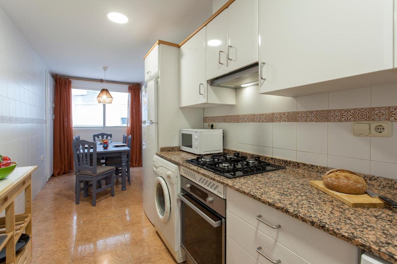 Apartment Near The Marina, Valencia Eksteriør billede