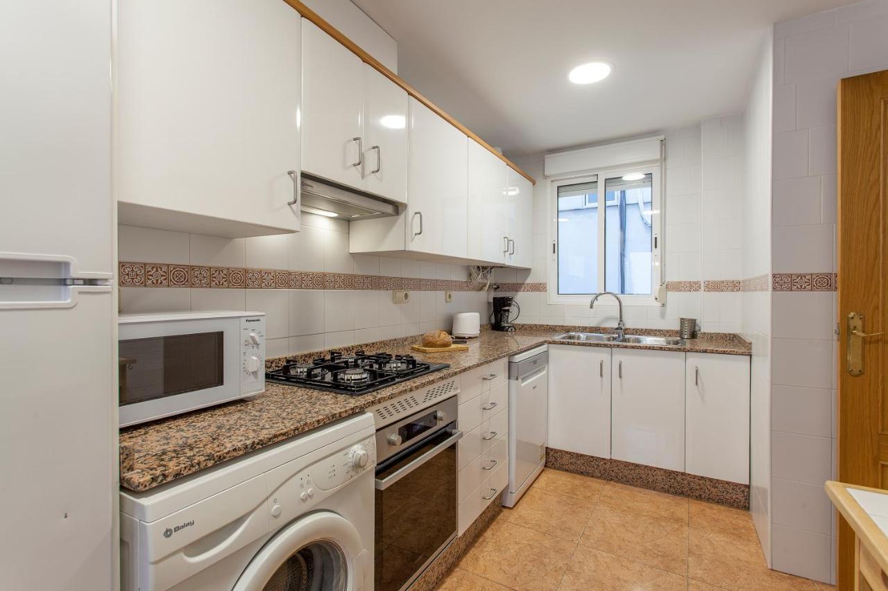Apartment Near The Marina, Valencia Eksteriør billede